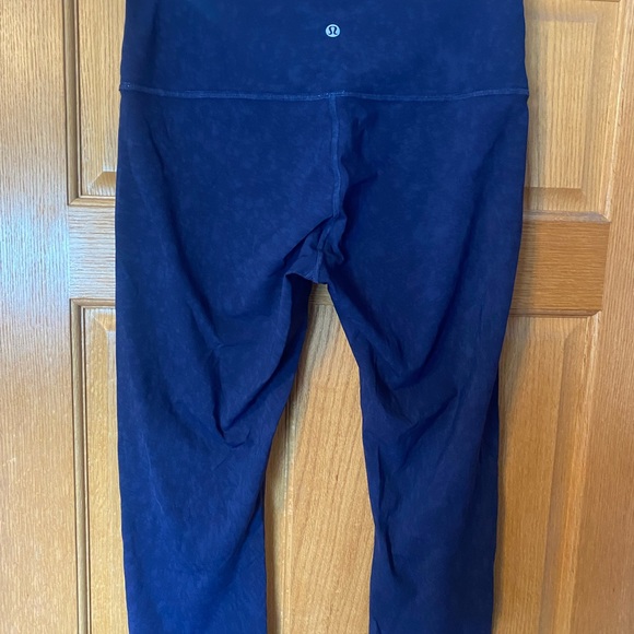 Lululemon Cropped Leggings - Picture 2 of 6